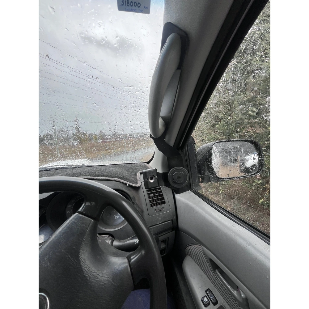 GMF4x4 PH-4007-D (4007-PH-D) Toyota Hilux N70 2005-2014 Phone + UHF Holder