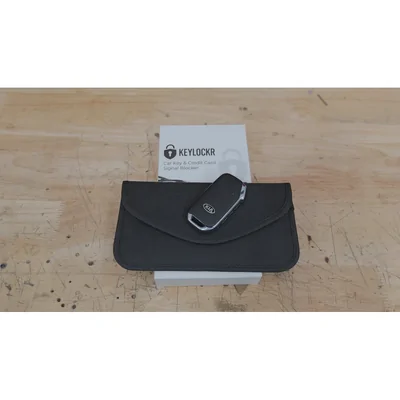Key Locker – RFID Signal Blocker (Large Stitch Case)