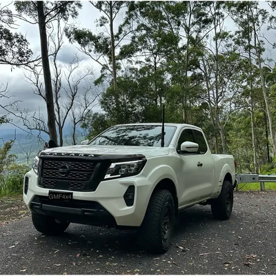 GMF4x4 BB-002P UHF Antenna Bonnet Bracket fits Nissan Navara NP300 15-24 Passengers Side