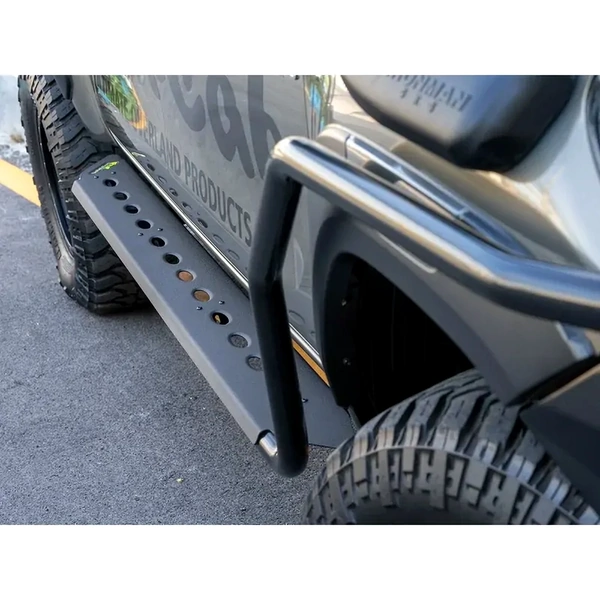 Ironman 4x4 SSR031-D Side Steps & Rails